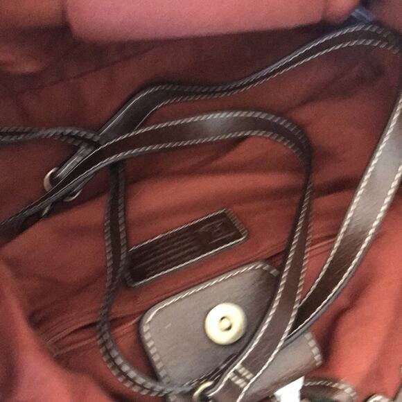 Relic Leaf Print Cinched Snap Closure Green Red  Handbag with Removable Strap - Picture 6 of 7